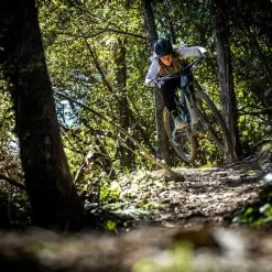 Juliana, Roubion 4 MX S-Kit Damen MTB 2022 21 Juliana, Roubion 4 MX S-Kit Damen MTB 2022 -Mountainbikes Geschäft 85156f31 63a4 4dba a897 1a65647406c4 action2 svenmartin