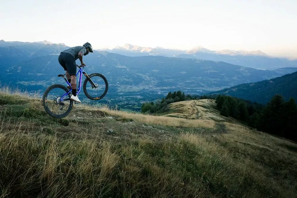 Santa Cruz Bicycles Santa Cruz, Tallboy 5 S-Kit Downhill Bike 2023 15 Santa Cruz Bicycles Santa Cruz, Tallboy 5 S-Kit Downhill Bike 2023 – Bild 13