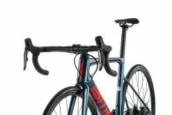 BMC Teammachine SLR THREE MY22 15 BMC Teammachine SLR THREE MY22 -Mountainbikes Geschäft teammachine slr three pet red red detail 05