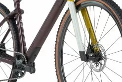 BMC URS 01 THREE MY23 12 BMC URS 01 THREE MY23 -Mountainbikes Geschäft urs 01 three detail 03